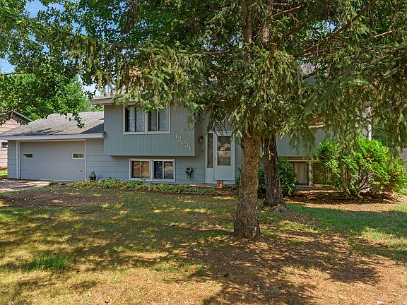 3rd image of 12931 Taylor St NE