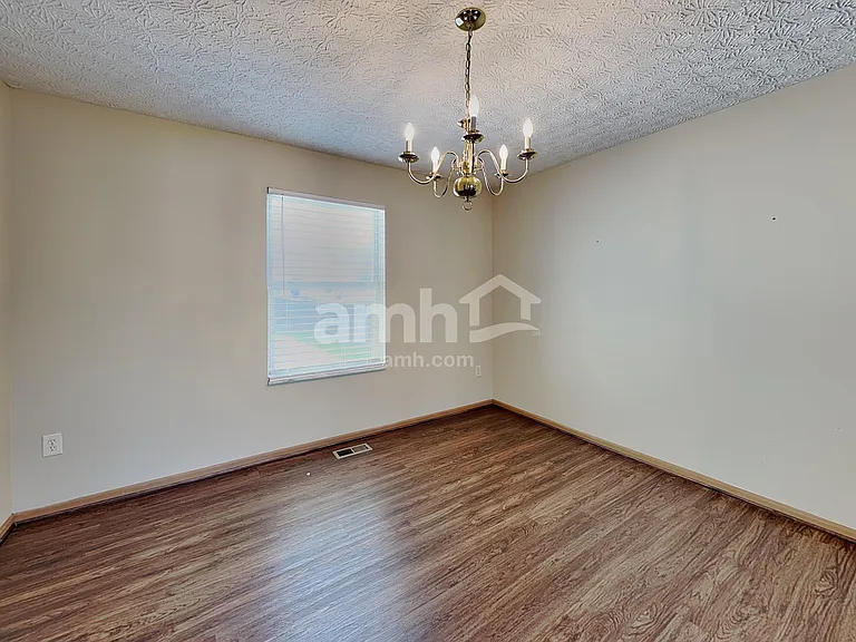 4308 Shady Meadows Dr — Photo 5