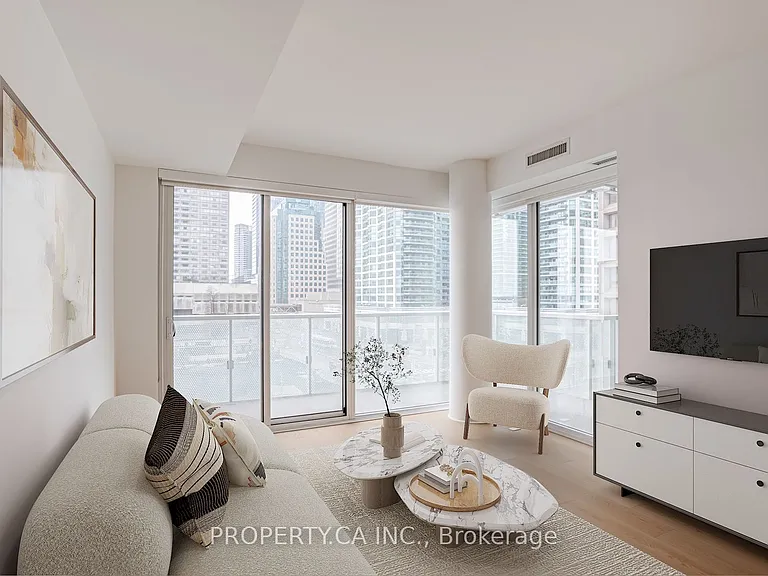 15 Queens Quay E #419 — Photo 3