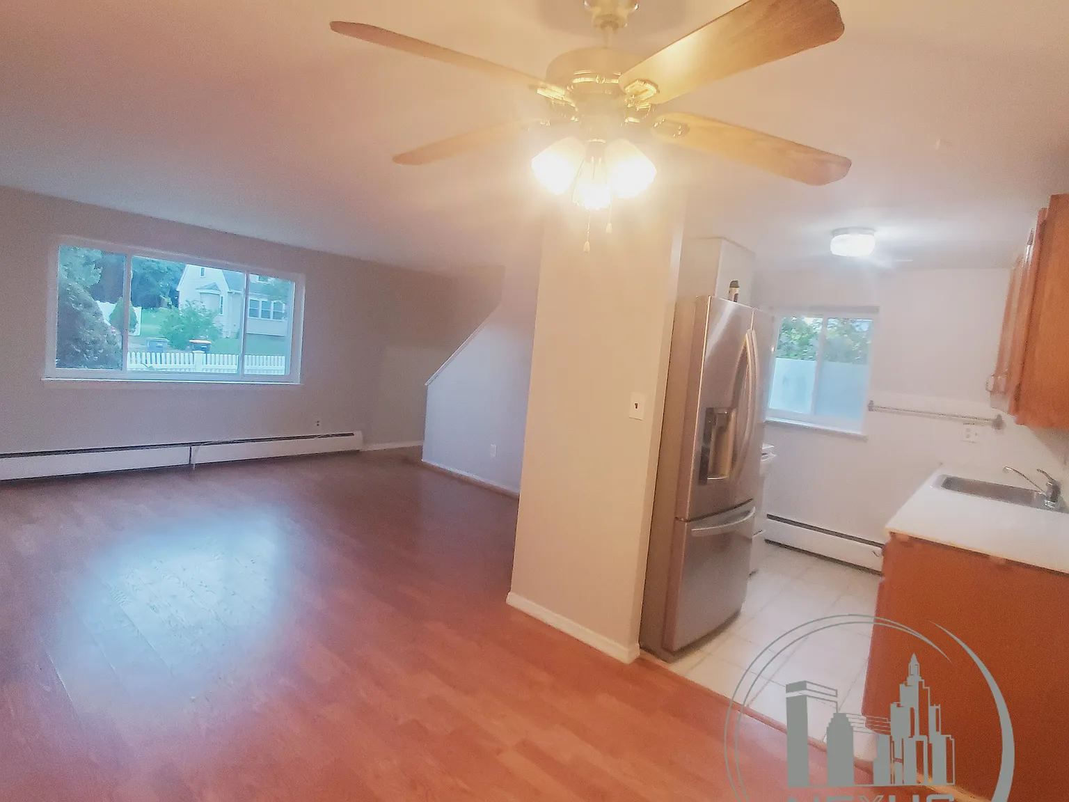 2 bed, 800 sqft, $2,300 — Photo 4
