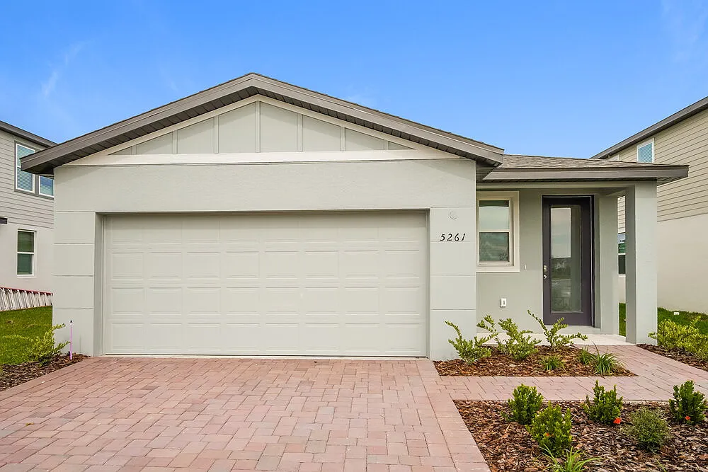 3 bed, 2.0 bath, 1500 sqft, $2,170 — Photo 1