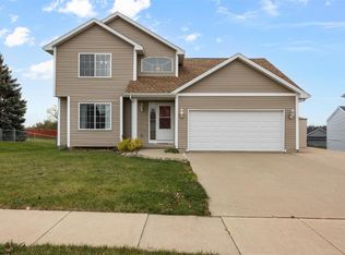 6509 Fox Run Dr SW, Cedar Rapids, IA 52404