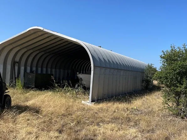 405 Harrell Sanders Rd, Rocksprings, TX 78880