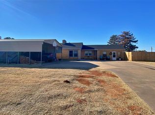 900 S Ll Males Ave, Cheyenne, OK 73628