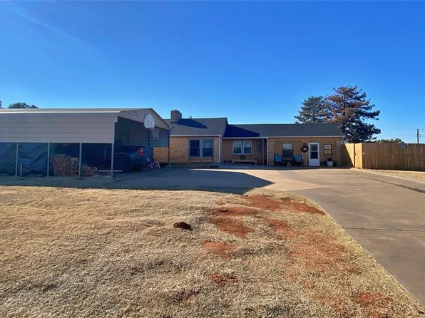 900 S Ll Males Ave, Cheyenne, OK 73628