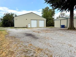 207 Old Salem Rd, Licking, MO 65542