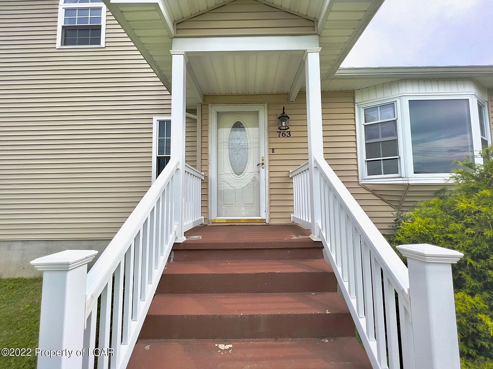 1st image of 763 N Valley Ave
