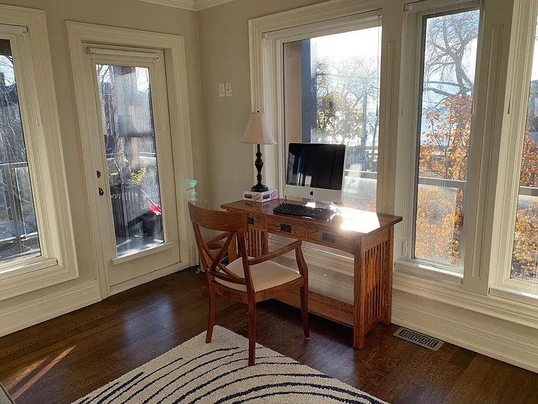 16 Wineva Ave — Photo 5