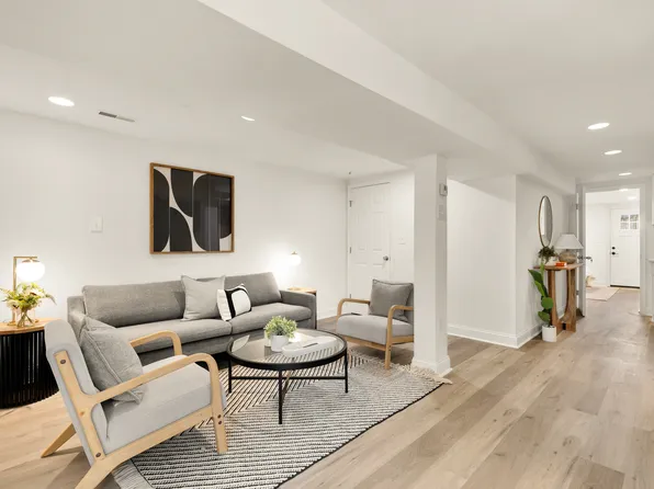 807 Jefferson St NW #1, Washington, DC 20011