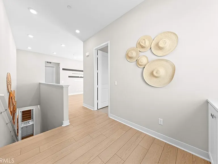 189 Biome — Photo 25