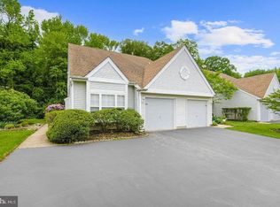 124 Birch Hollow Dr, Bordentown, NJ 08505