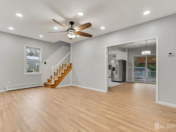 4th image of 304 N Park Ave