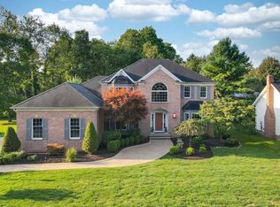 7782 Sunstone Dr, Brecksville, OH 44141