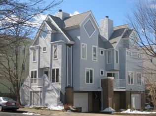 31 Perry St, Somerville, MA 02143