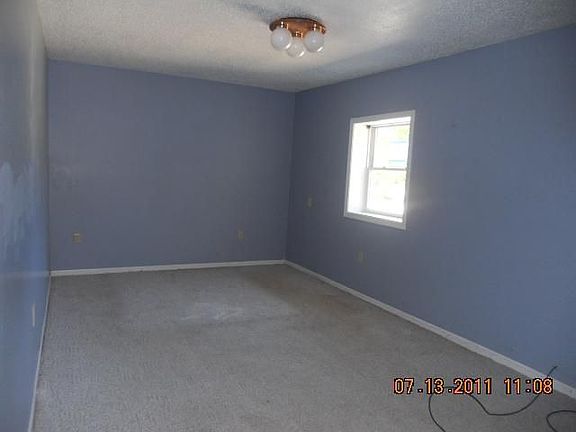 4th image of 2085 S 36th St