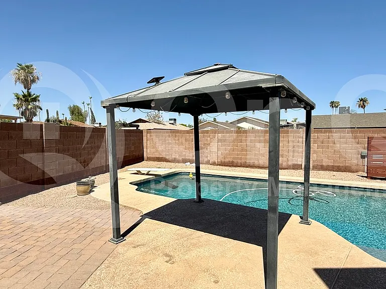 827 N 86th Way — Photo 32