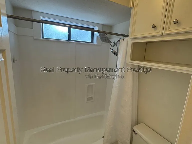 15907 Spring Forest Dr — Photo 16