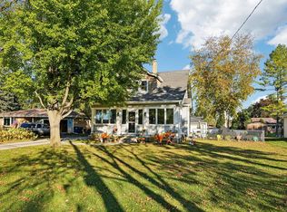 910 N Green Bay Rd, Grafton, WI 53024