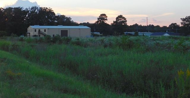2nd image of 415 Mount Zion Rd