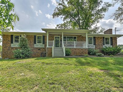 271 Whispering Woods Dr, Bluff City, TN, 37618