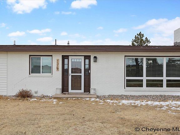 3rd image of 1319 Terry Ranch Rd