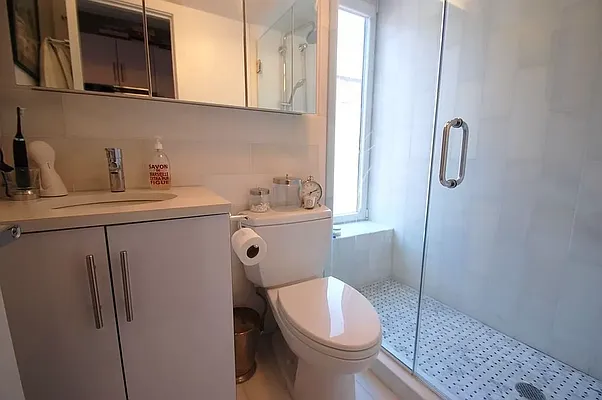 Rented by REAL New York | media 7