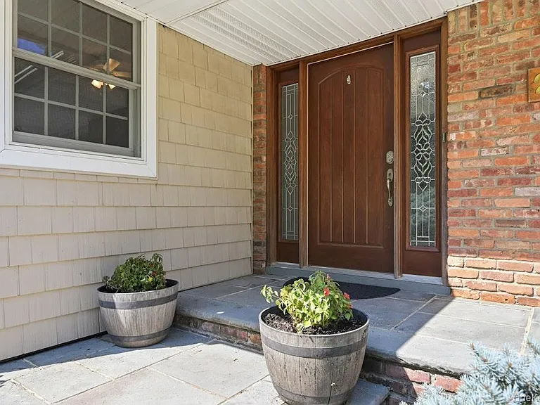 20 Williamsburg Dr — Photo 4