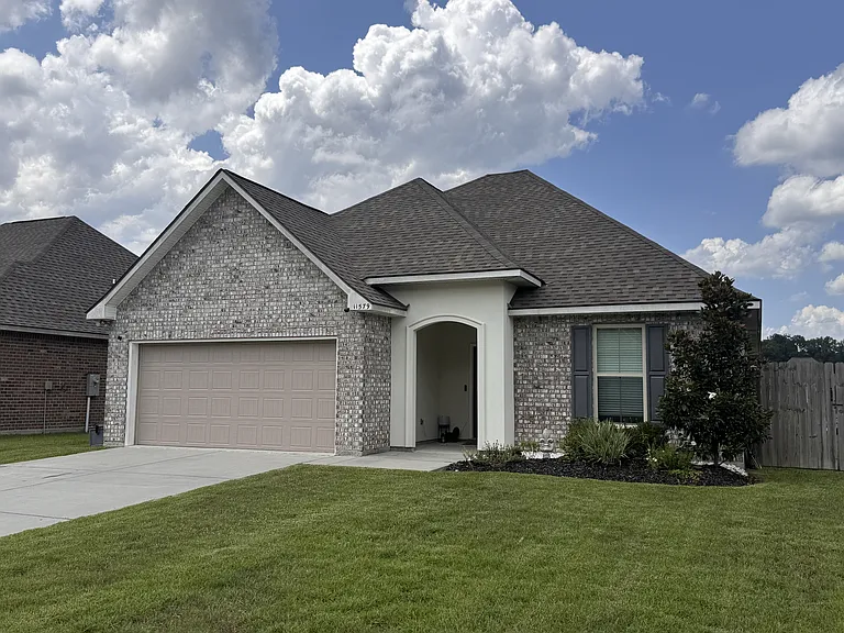11579 Water View Ave — Photo 1