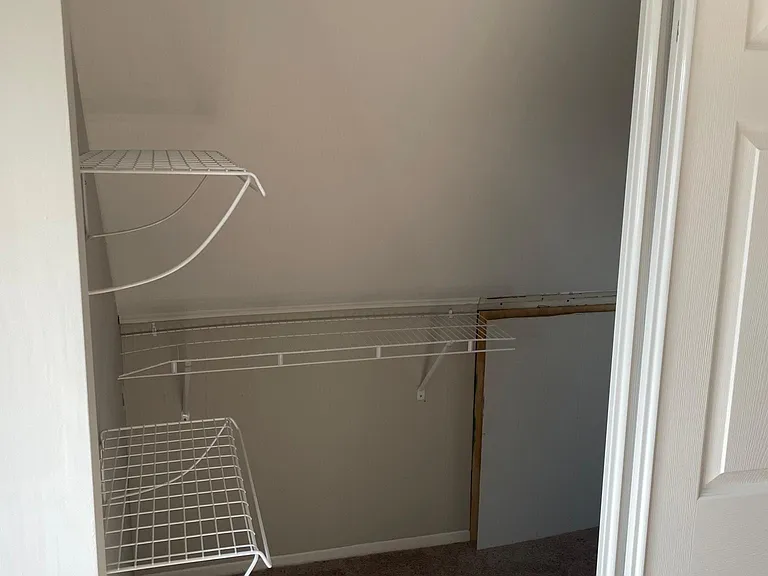 1 Keystone Ln — Photo 18