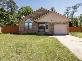937 Highland Dr, Hinesville, GA 31313