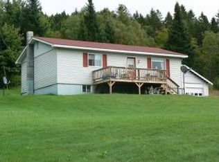 1352 Halls Stream Rd, Pittsburg, NH 03592