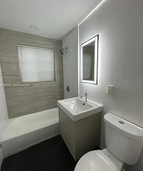 7820 Carlyle Ave — Photo 8