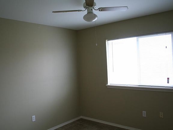 5th image of 1710 Coronado Trl