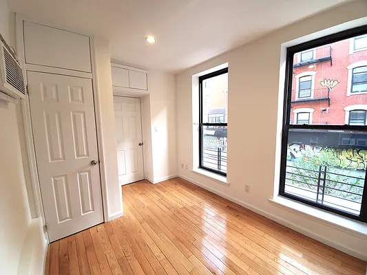 Rented by Teresa Lai, LREB | media 19