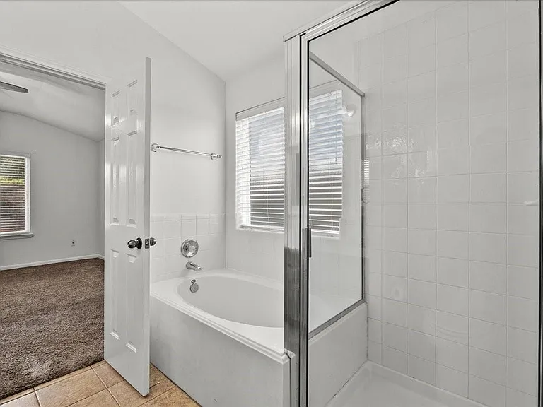 202 Pebble Walk Ln — Photo 22