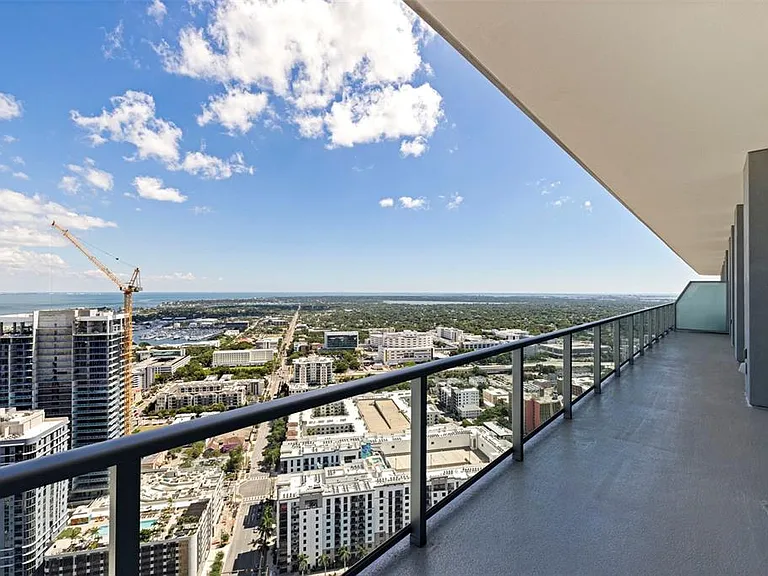 400 Central Ave #3906 — Photo 38