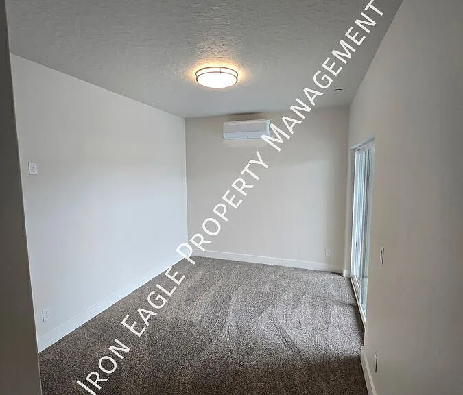 11 River Rock Dr #L — Photo 5