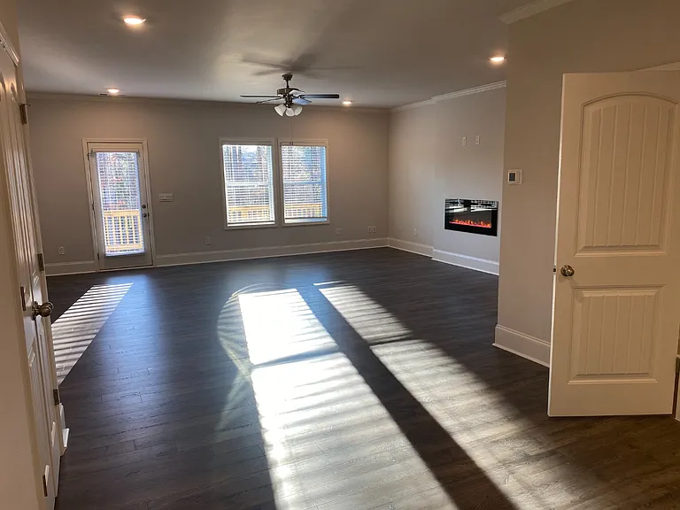 221 Vista Ln — Photo 8