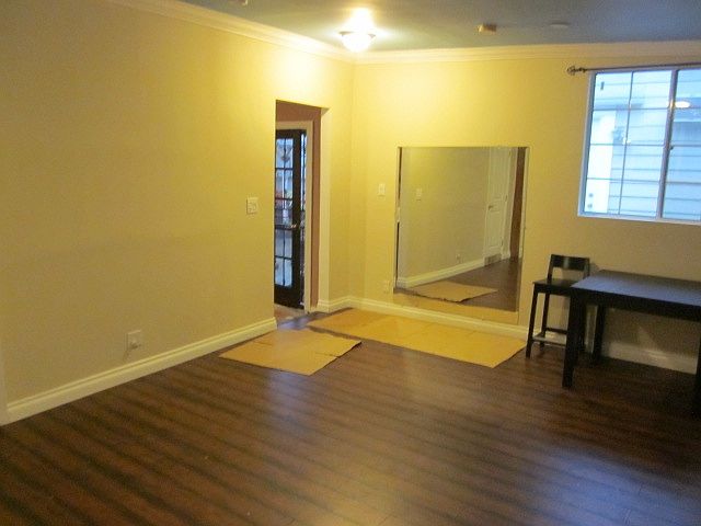 1st image of 760 N Wilton Pl