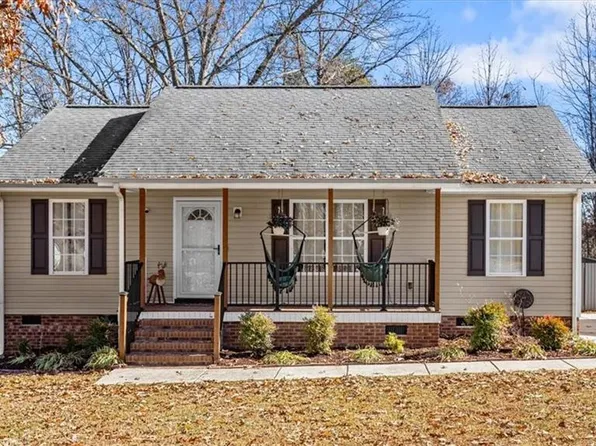 805 Poplar St, Reidsville, NC 27320