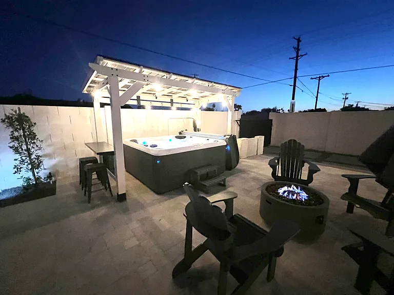 8201 E Mitchell Dr — Photo 30