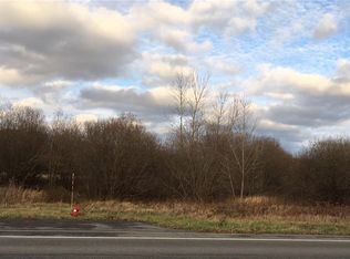 5457 Stone Rd, Lockport, NY 14094