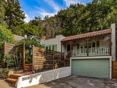 9858 Easton Dr, Beverly Hills, CA, 90210