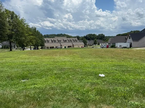 Village Way, Bowling Green, KY 42103
