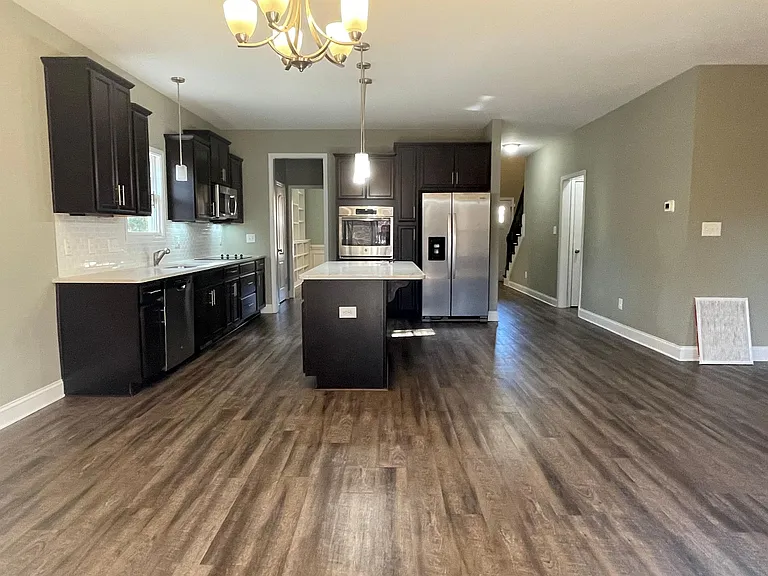 2764 Rivercliff Rd — Photo 9