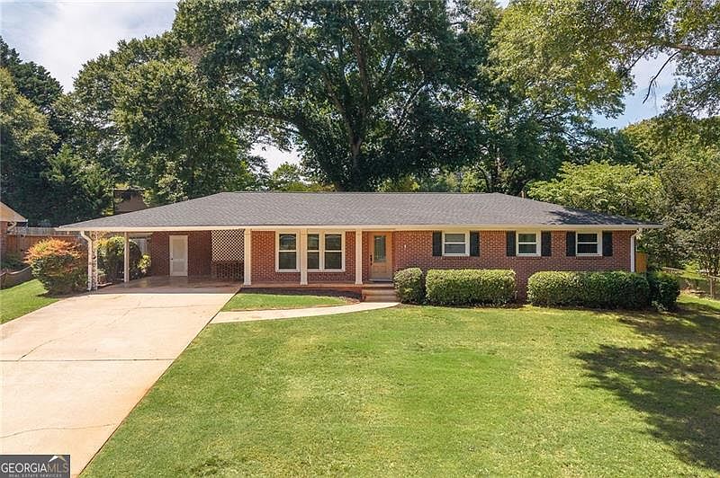 1st image of 1089 Chatsworth Dr