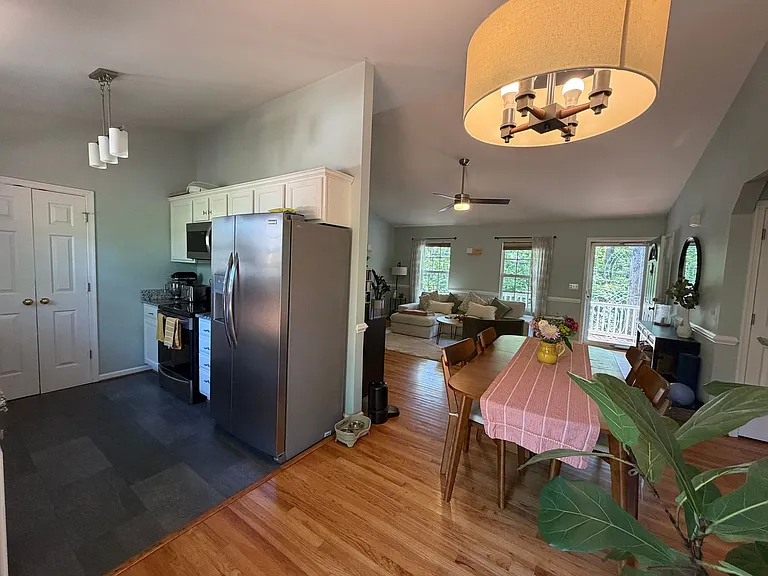 1611 Cherry Ave — Photo 17