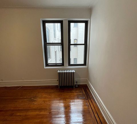 5th image of 34-07 32nd St #B1