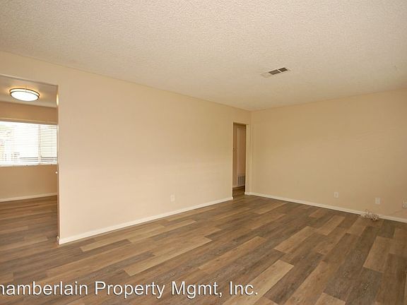 4th image of 1060 Chinquapin Ave APT 2