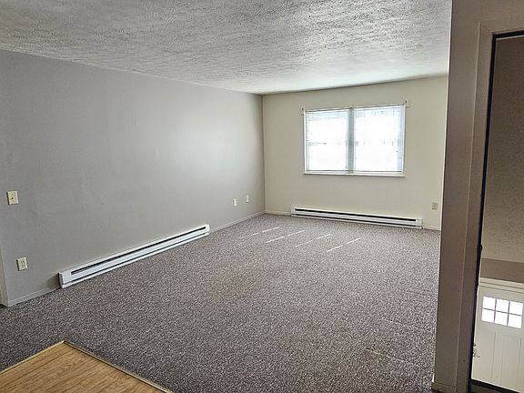 2nd image of 1150 S Lincoln Ave Unit B